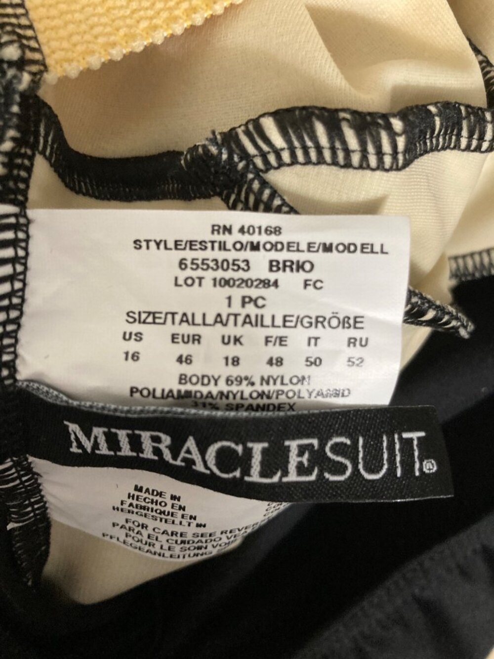 Miraclesuit Brio One Piece Swim Suit in Zari  Black White Pattern  NWT Varies - Picture 10 of 10
